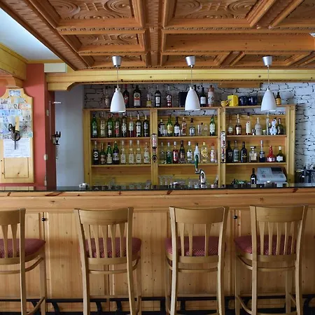 Des Masques Hotel 3*