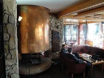 Des Masques Hotel
