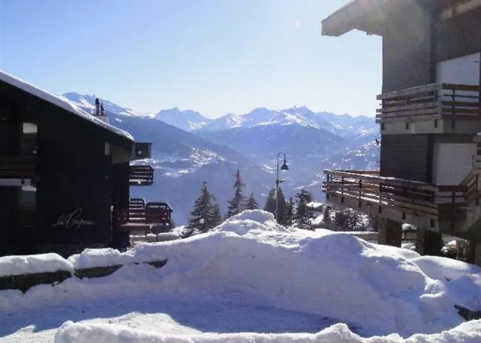 Des Masques 酒店 3*