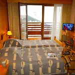 Ξενοδοχείο Des Masques 3*
