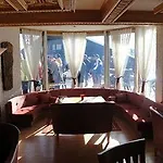 Des Masques Ξενοδοχείο Anzère