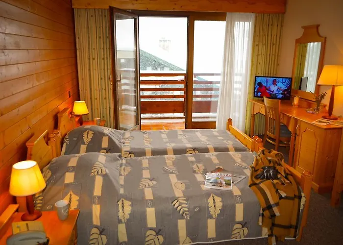 Hotel Des Masques 3*