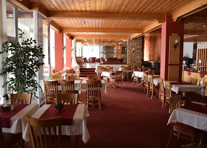 Hotel Des Masques 3*