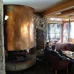 Des Masques Hotel